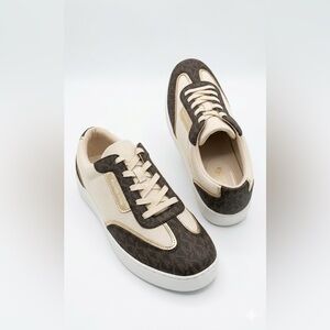 Michael Kors Women’s Beige and Brown Logo Low-Top Sneakers women’s Size 11